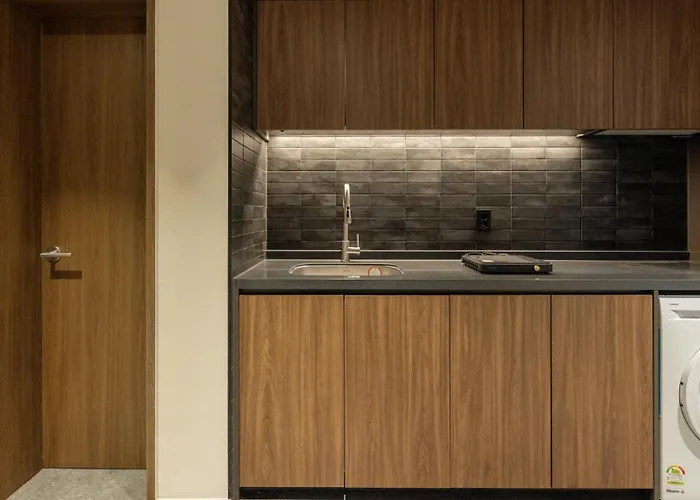 Loop Retreat By Anook Gangnam 2 3* 首爾